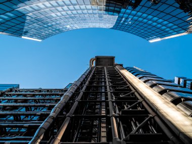 Lloyds of london bina