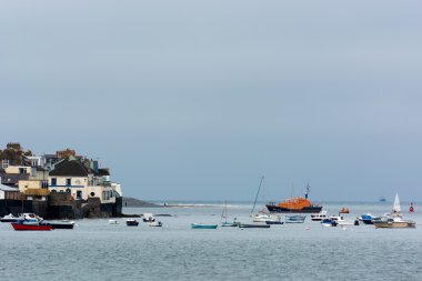 Appledore off moored tekneler
