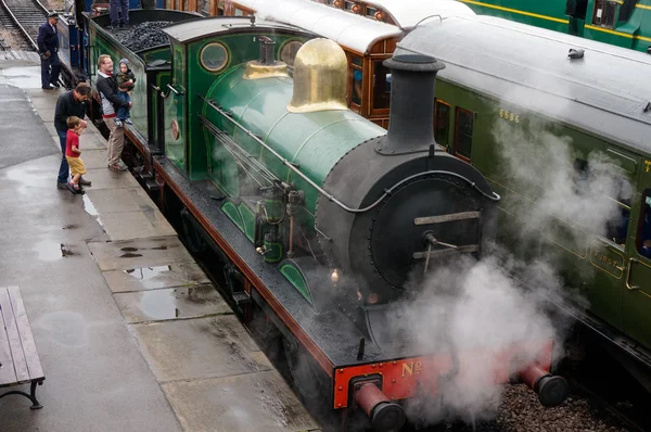 C Class steam engine at Sheffield Park station — Stock Photo, Image