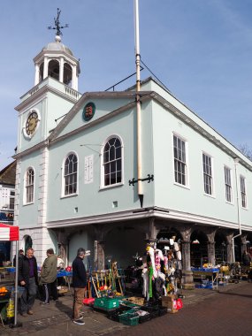 vista al mercatino a faversham