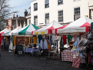 vista al mercatino a faversham