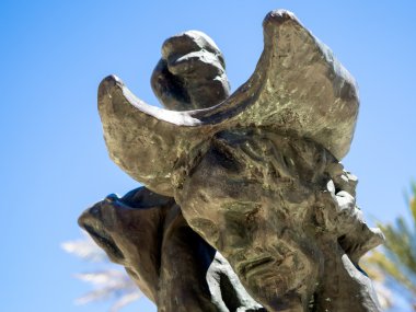 Salvador dali heykel Marbella