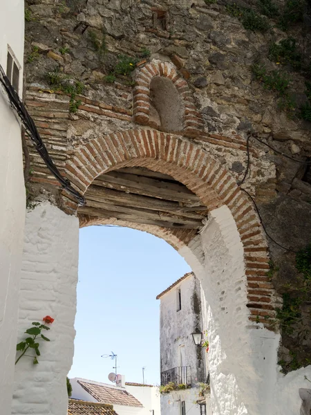 Arco de entrada a Casares España — Foto de Stock