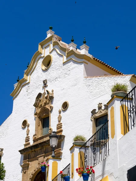 Kirche nuestra señora de los remedios in estepona — Stockfoto