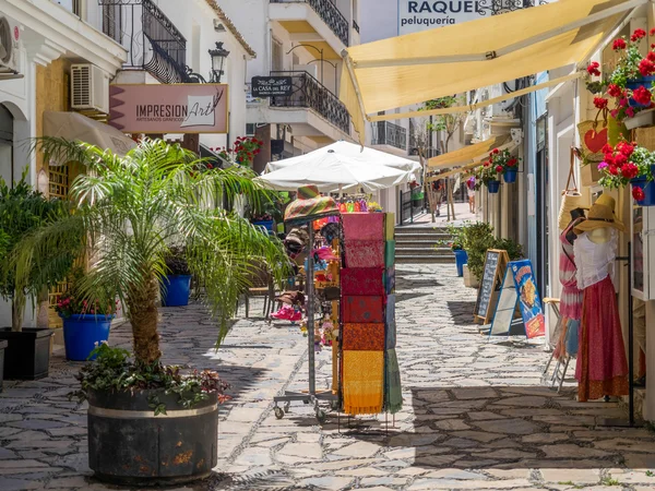 Straßenszene in Estepona — Stockfoto