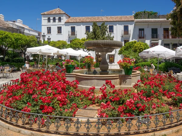 Praça da flor em Estepona — Fotografia de Stock