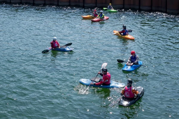 Esportes Aquáticos no Centro Internacional de Água Branca de Cardiff — Fotografia de Stock