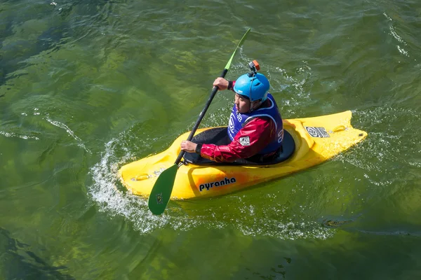 Sport acquatici al Cardiff International White Water Centre — Foto Stock