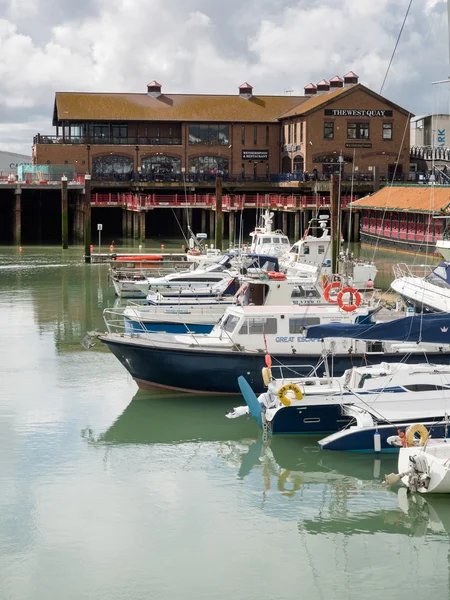 Pohled brighton Marina — Stock fotografie