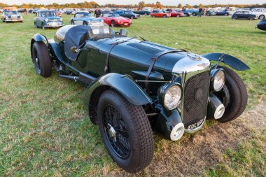 Vintage bentley Park at goodwood