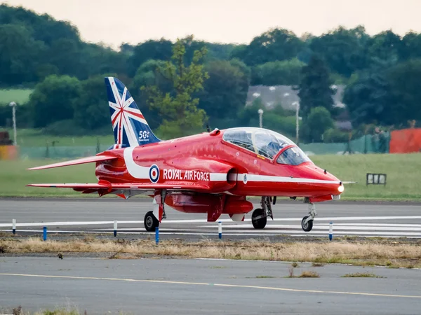 Red Arrows exibir equipe 50th aniversário no aeroporto de Biggin Hill — Fotografia de Stock