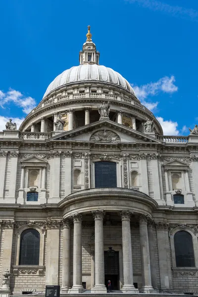 Weergave van st paul's cathedral — Stockfoto