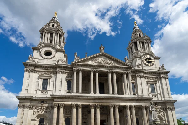 View of St Paul's Cathedral — Stock Photo, Image
