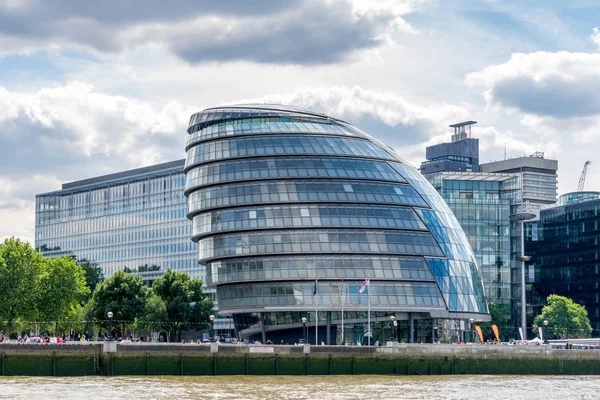 View of City Hall from the River Thames — Stock Photo, Image