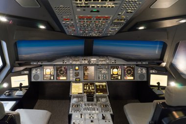 Airbus A-380-800 flight simulator