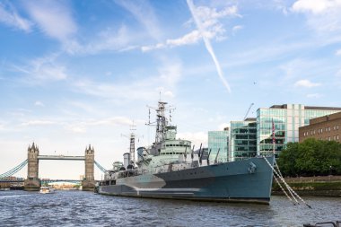 tower bridge ve hms belfast thames Nehri üzerinden