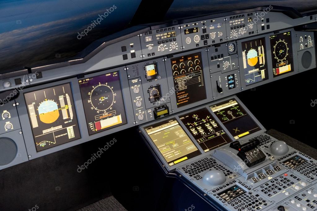 Pilot Flight Deck Aircraft Simulator Hud Stock Photo - Download