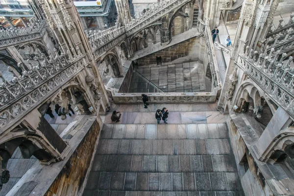 Detail of the skyline of the Duomo in Milan — Stock Photo, Image