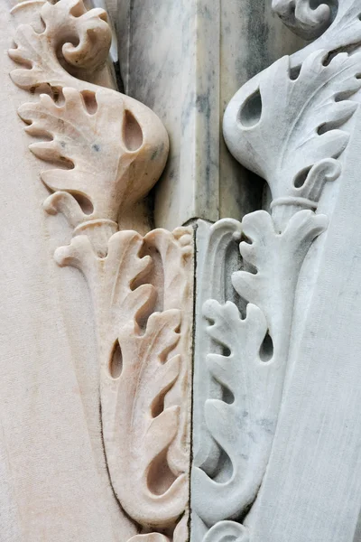 Close-up detail of replacement masonry at the Duomo in Milan — Stock Photo, Image