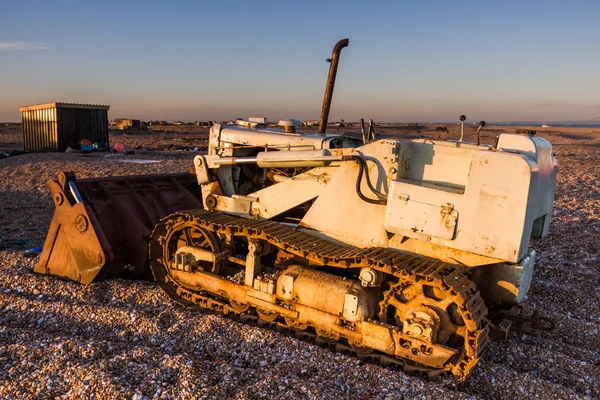 Buldozer na dungeness beach — Stock fotografie