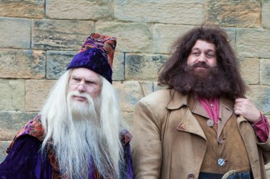 Hagrid ve dumbledore alnwick castle adlı gerçekleştirme