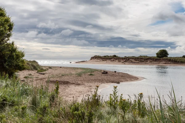 Schilderachtig uitzicht op de monding van de rivier Aln — Stockfoto