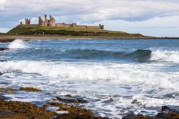 View of Dunstanburgh Castle at Craster Northumberland — Stock Photo, Image