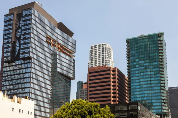 Небоскрёбы в финансовом районе Лос-Анджелеса — стоковое фото