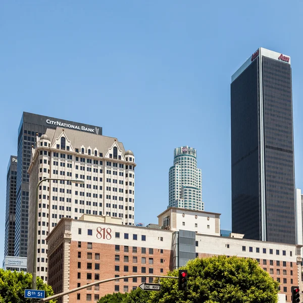 Wolkenkrabbers in het financiële district van los angeles — Stockfoto