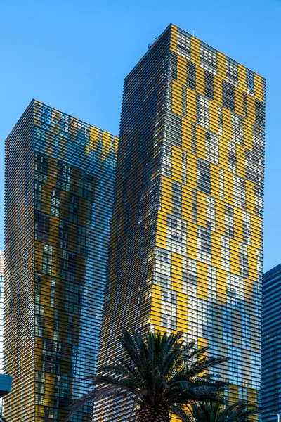 Blick bei Sonnenaufgang auf Wohnblocks in las vegas — Stockfoto