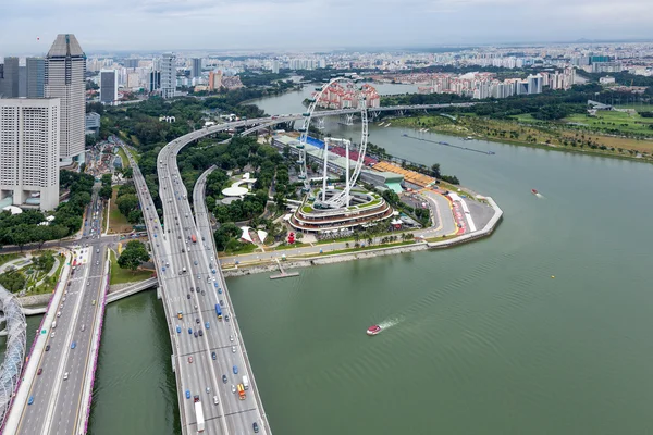 Utsikt över stadens silhuett i singapore — Stockfoto