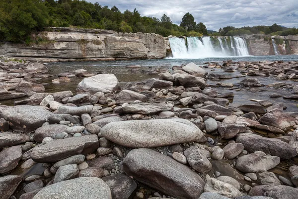 Maruia waterval — Stockfoto