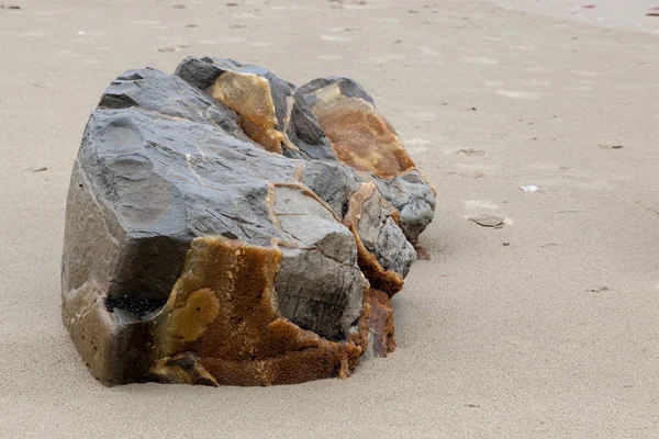 A broken chunk of a Moeraki Boulder — Stock Photo, Image