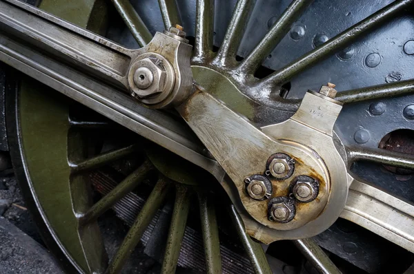 Vista de perto de uma roda de trem a vapor velha no Sheffield Park — Fotografia de Stock