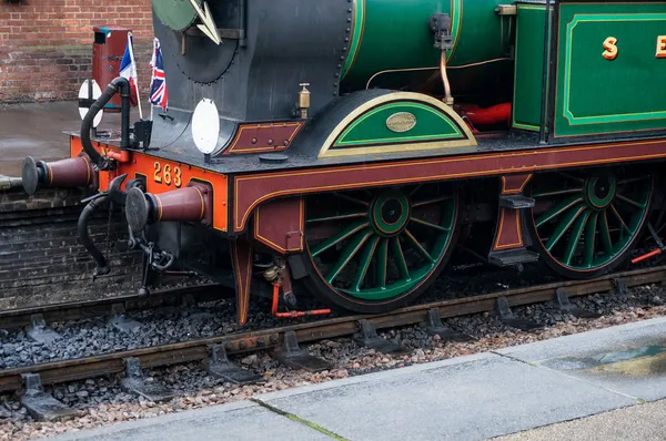 Flecha dorada en la estación de Sheffield Park — Foto de Stock