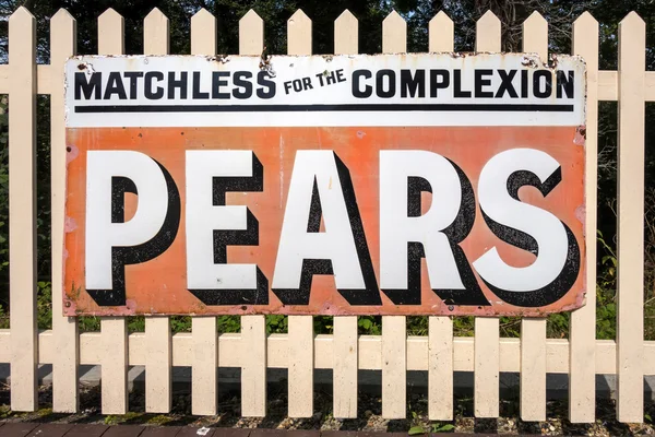 Pears sign at Sheffield Park Station — Stock Photo, Image