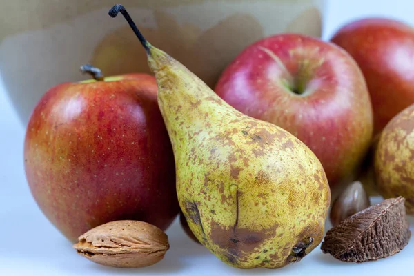 Still Life Display Apples Pears Nuts — Stock Photo, Image