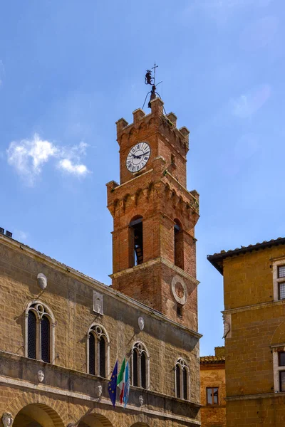 Pienza Tuscany Włochy Maj Gminna Wieża Zegarowa Pałacu Pienzie Toskania — Zdjęcie stockowe