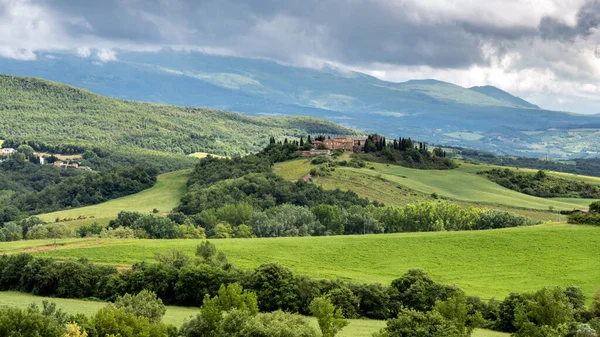 Pienza Tuscany Italy Mayıs 2013 Tuscany Yeşil Yüzey Eski Çiftlik — Stok fotoğraf