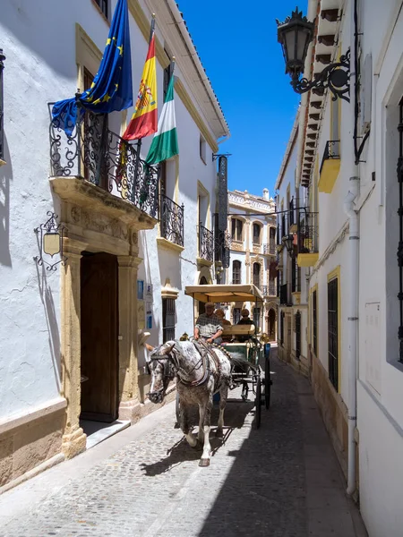 Ronda Andalucia Espanha Maio Turistas Desfrutando Passeio Uma Carruagem Puxada — Fotografia de Stock