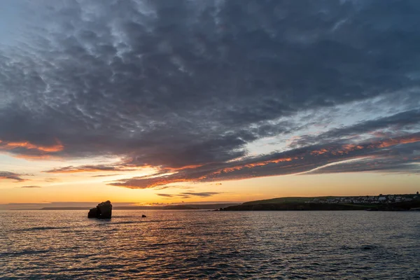 Solnedgång Vid Thurlestone Rock South Milton Sands Devon — Stockfoto