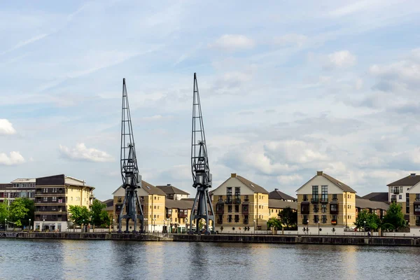 Old Dockside Cranes Alongside Waterfront Development London — Stock Photo, Image