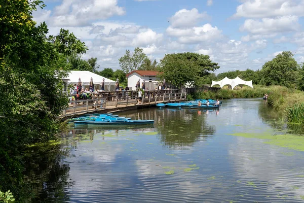 Barcombe East Sussex Velká Británie Června 2022 Loď Kotvící Hospodou — Stock fotografie