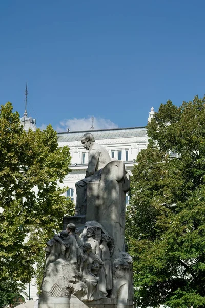 Budapest Hungary September Statue Mihaly Vorosmarty Budapest September 2014 — ストック写真