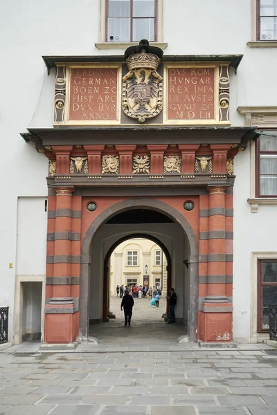 Vídeň Rakousko Září 2014 Propracovaný Obloukový Průchod Hofburgu Heldenplatz Vídni — Stock fotografie