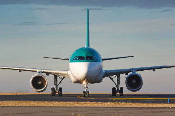 Avião de táxi — Fotografia de Stock