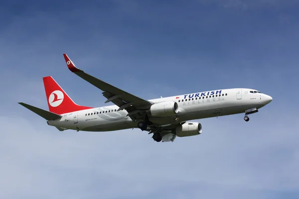 B737 Türk Hava Yolları — Stok fotoğraf