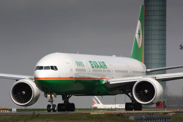 B777 Eva Air — Zdjęcie stockowe