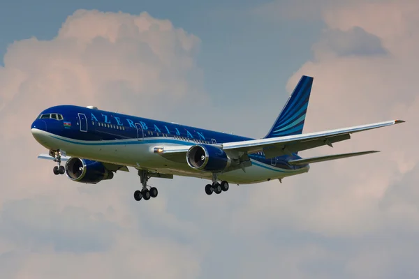 B767 AZAL — Fotografia de Stock