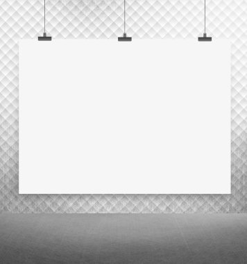 bir duvarda beyaz poster